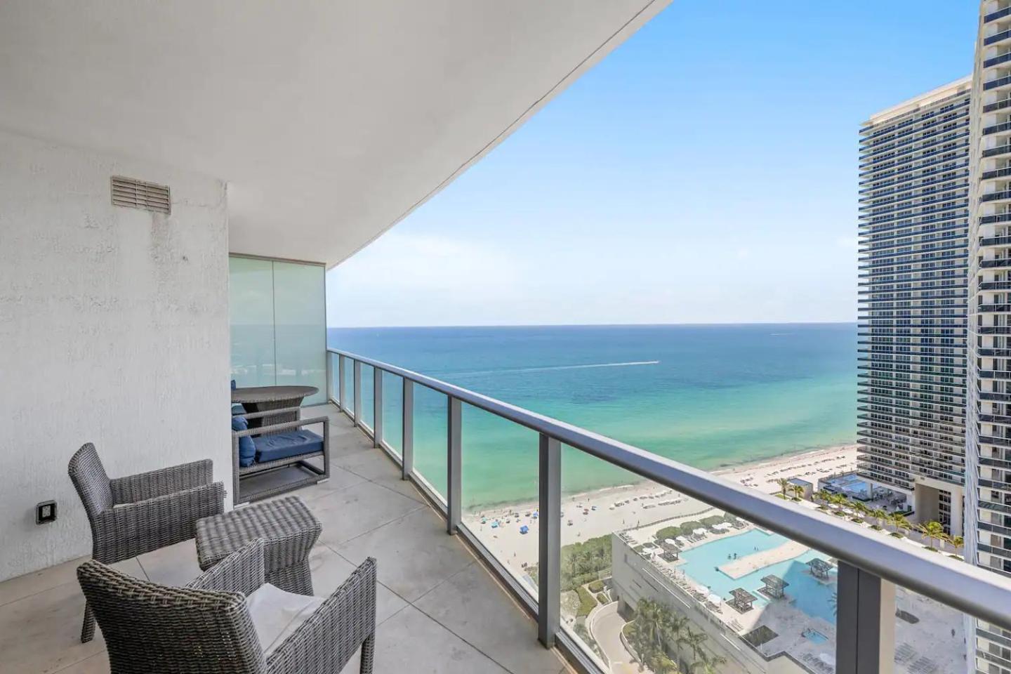 Upscale Comfort And Breathtaking Views At H Hollywood Residences By Zelloo Beverley Beach 외부 사진