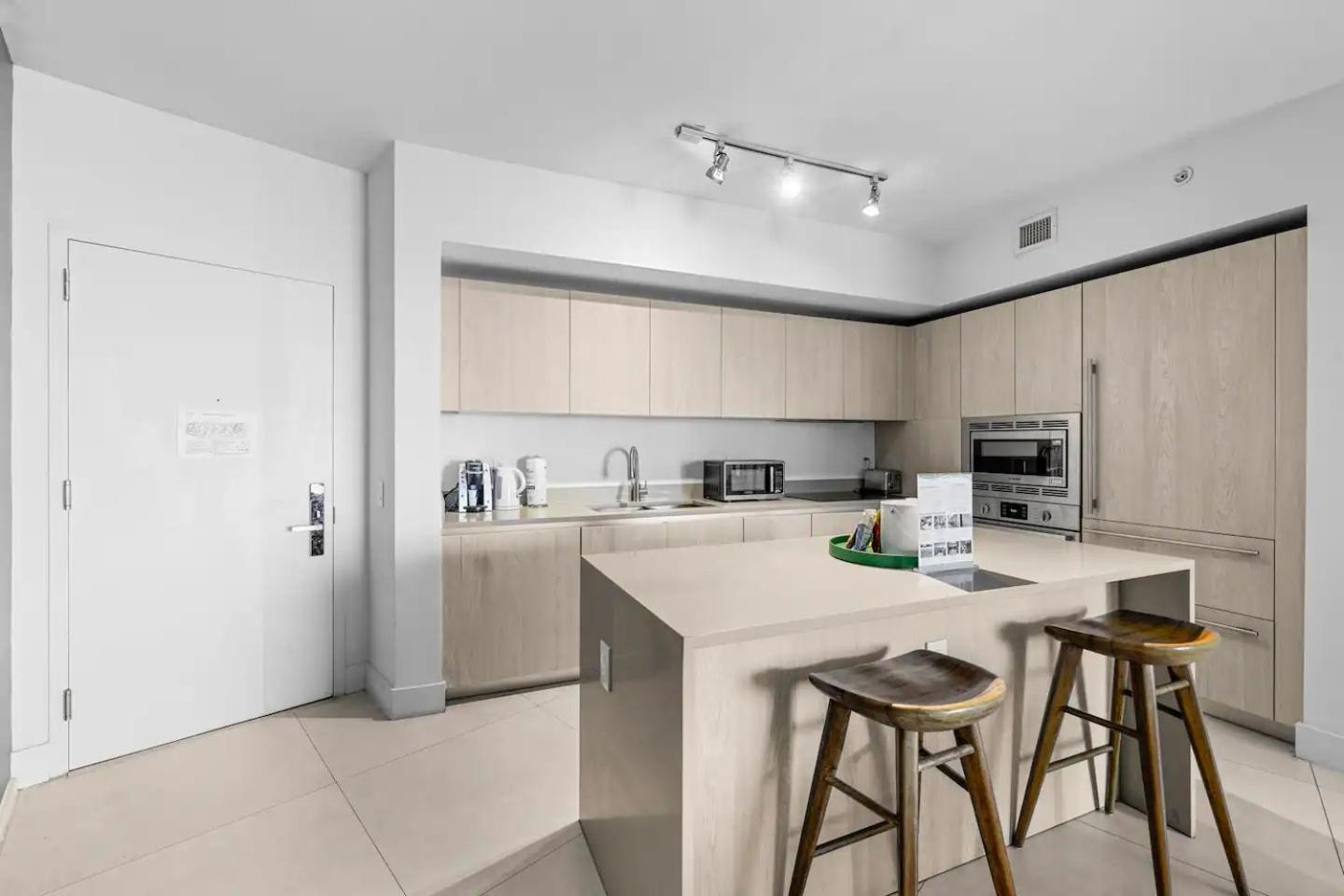 Upscale Comfort And Breathtaking Views At H Hollywood Residences By Zelloo Beverley Beach 외부 사진